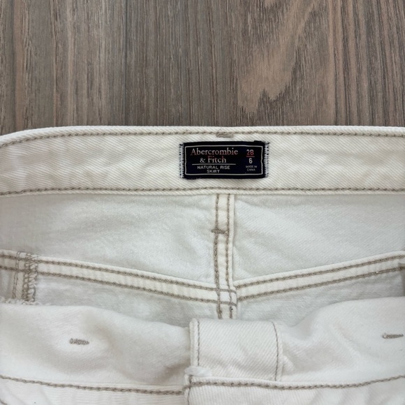 ❗️Last Chance | Abercrombie & Fitch Denim High Waisted Mini Skirt Sz 6/28 - Picture 4 of 4